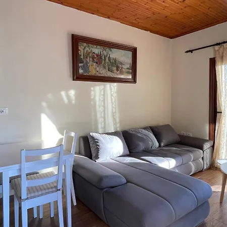 July Seaview * Sarandë