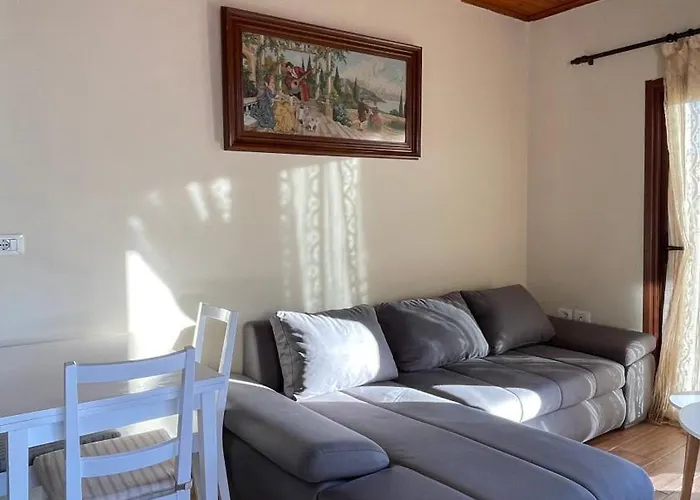 July Seaview * ساراندا