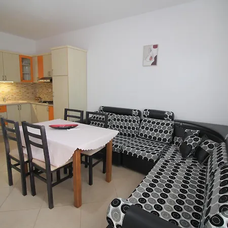 July Seaview Saranda