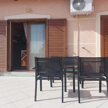 July Seaview Apartman