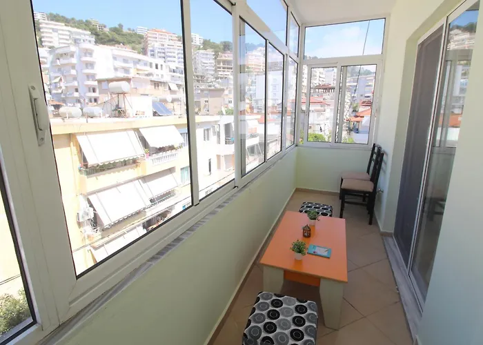July Seaview Apartment Sarandë