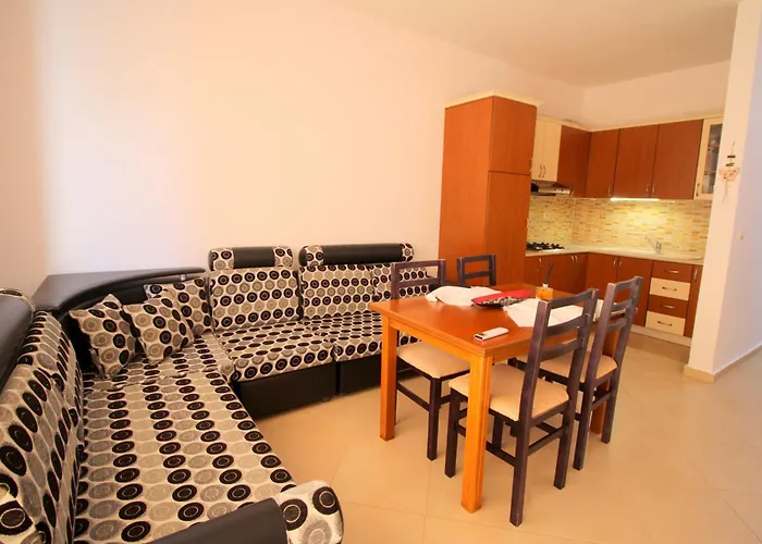 July Seaview Apartment Sarande