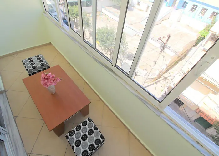 July Seaview Sarandë